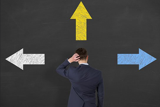 Seçememek De Bir Acıdır: Ya Yanlış Yaparsam Korkusu